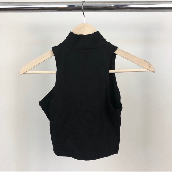 NWOT Paper Heart Cotton Stretch Mock Neck Crop Top - Picture 2 of 4